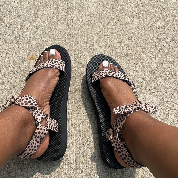 Arizona Womens Judith Strap Sandals outdoor animal print activewear shoe Sz 11M - Picture 7 of 13